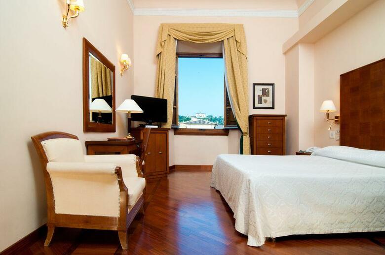 Hotel Pierre