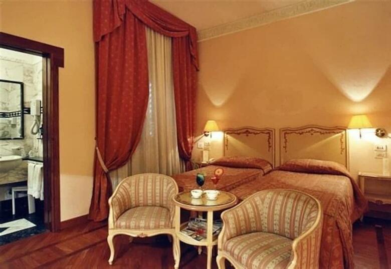Hotel Pierre
