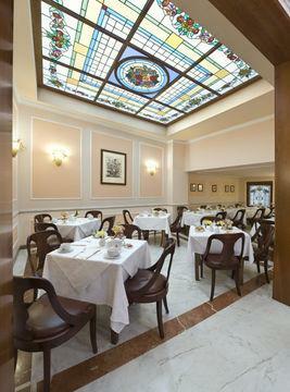 Hotel Pierre