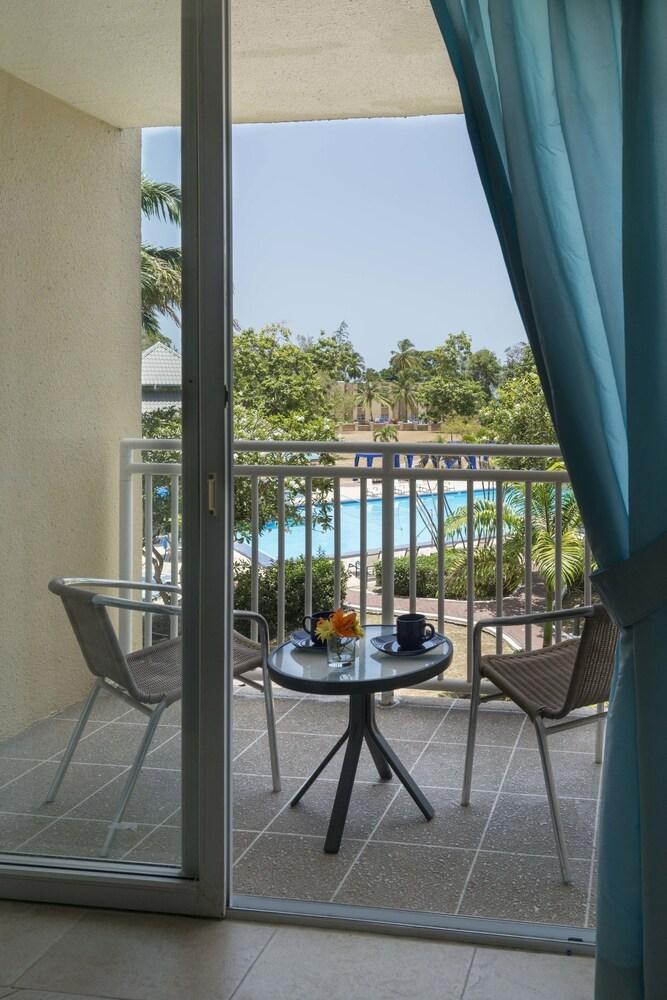 Hotel Divi Southwinds Beach Resorts