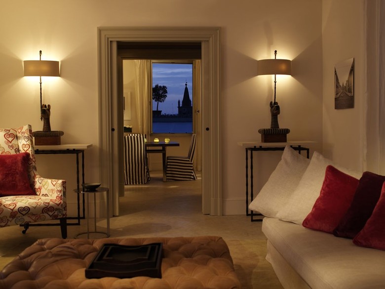 Hotel De Russie