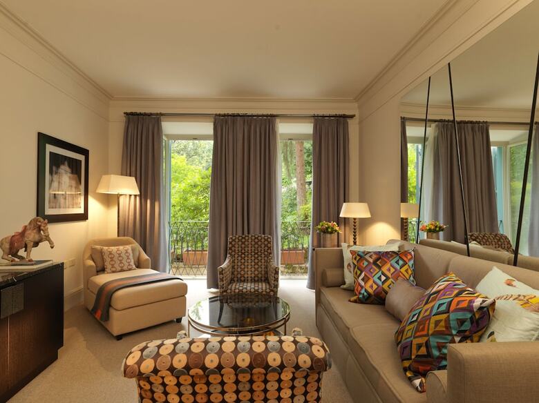 Hotel De Russie