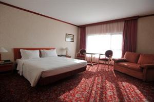 Hotel Russott
