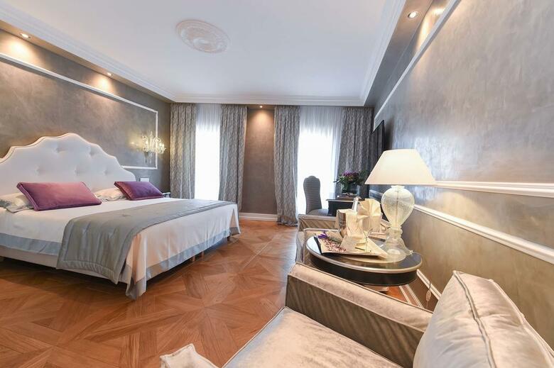Hotel Savoia & Jolanda