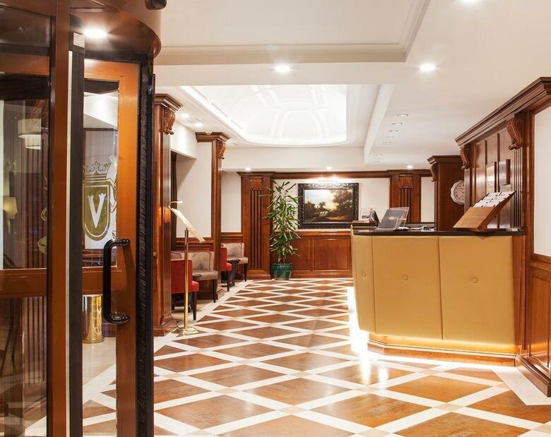 Hotel Sina De La Ville