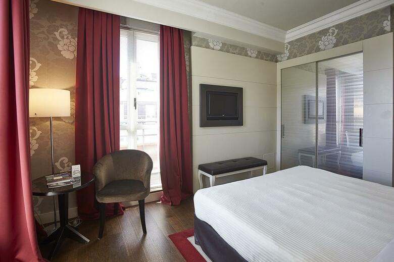 Hotel Sina De La Ville