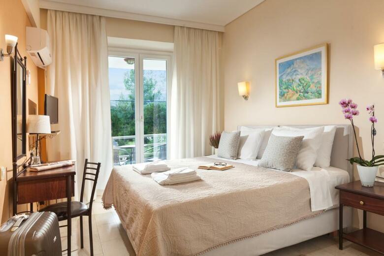 Minavra Hotel