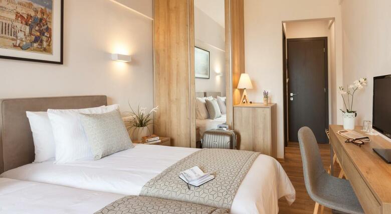 Minavra Hotel