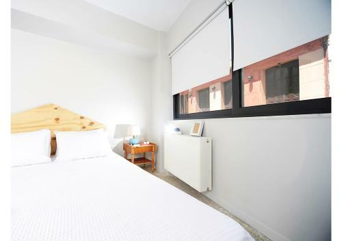 Live In Athens, Psyrri Central Apartments