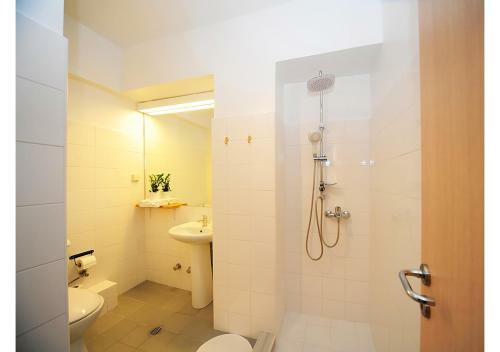 Live In Athens, Psyrri Central Apartments