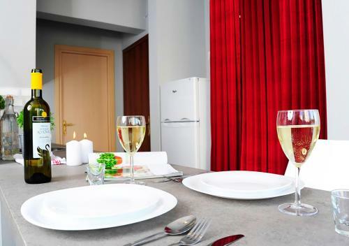 Live In Athens, Psyrri Central Apartments