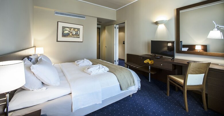 Dekelia Hotel