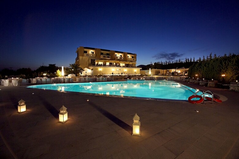 Dekelia Hotel