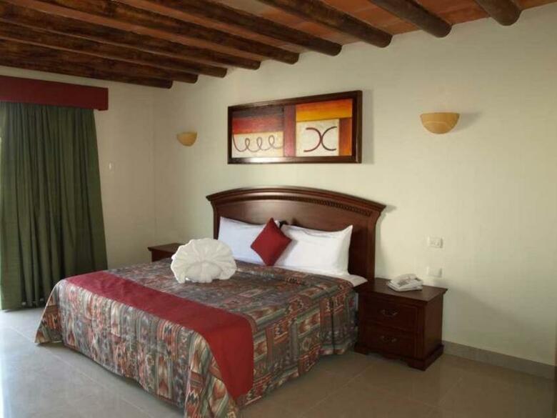 Hotel El Campanario