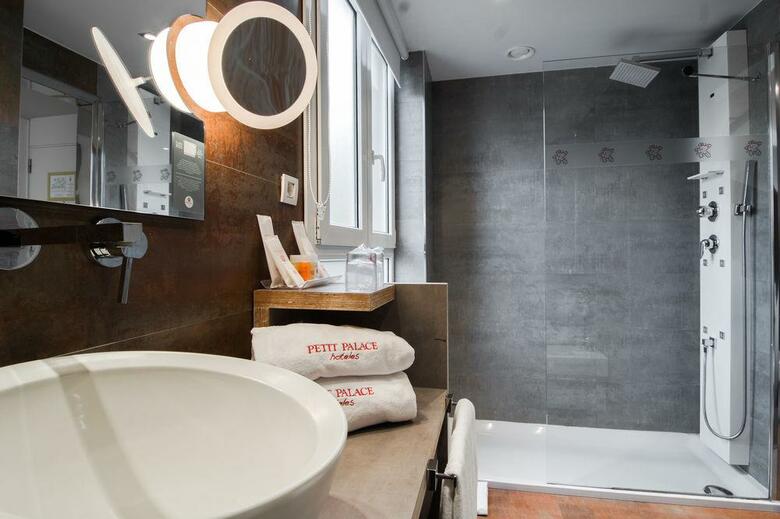 Hotel Petit Palace Tamarises