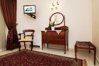 Green Hill Hotel