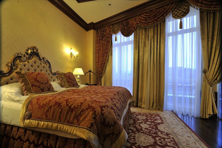 Nobilis Hotel