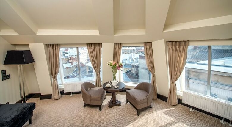 Astoria Hotel