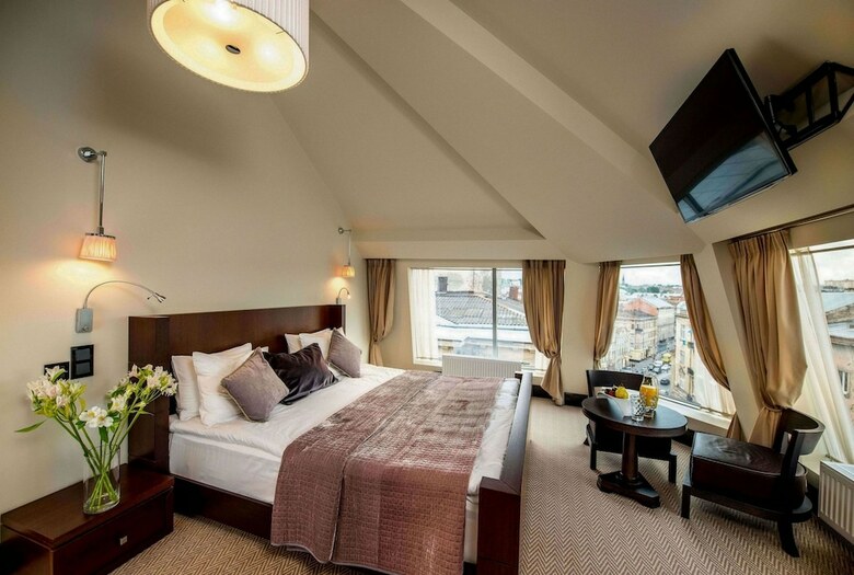 Astoria Hotel