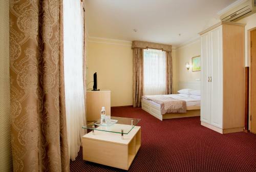 Hotel Natalia 18