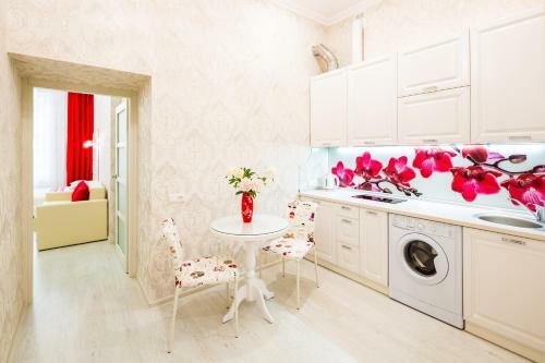 Crystal Apartments