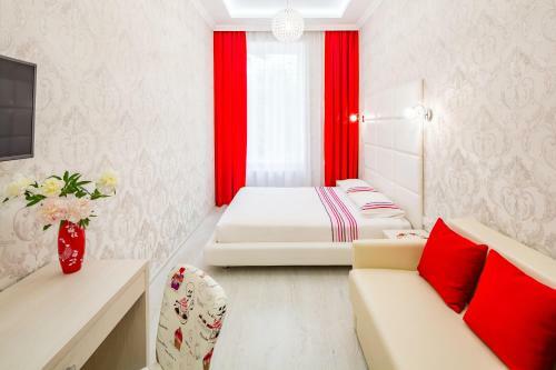 Crystal Apartments