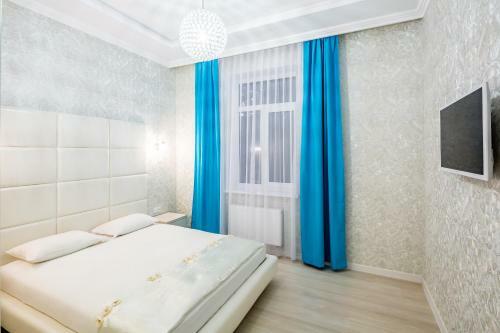 Crystal Apartments