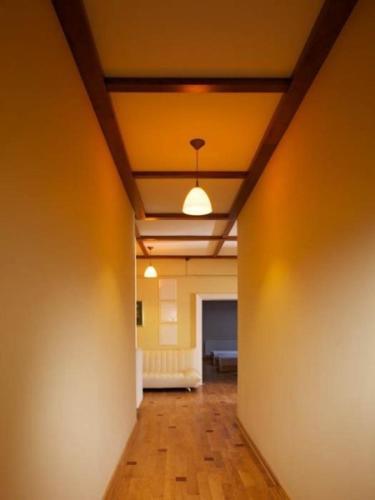 Deluxe Hostel Under The Roof
