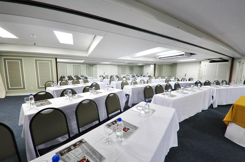 Hotel Continental Porto Alegre E Centro De Eventos