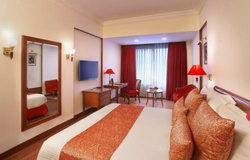 Hotel The Ambassador
