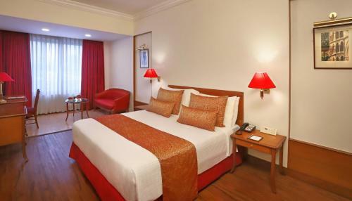 Hotel The Ambassador