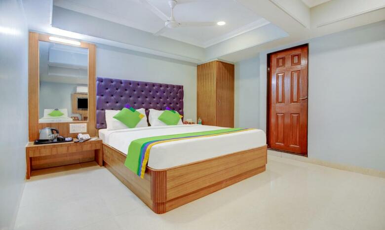 Hotel Cruz Royale