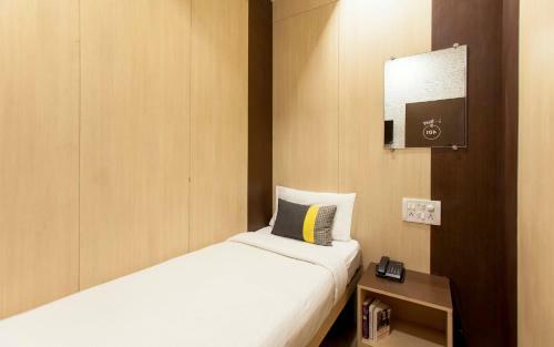 Hotel Travellers Inn