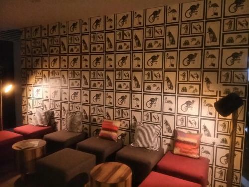 Hotel Travellers Inn