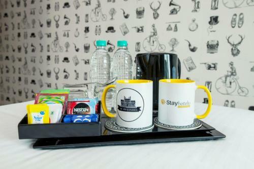 Hotel Travellers Inn