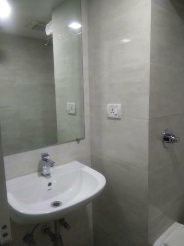 Hotel Travellers Inn