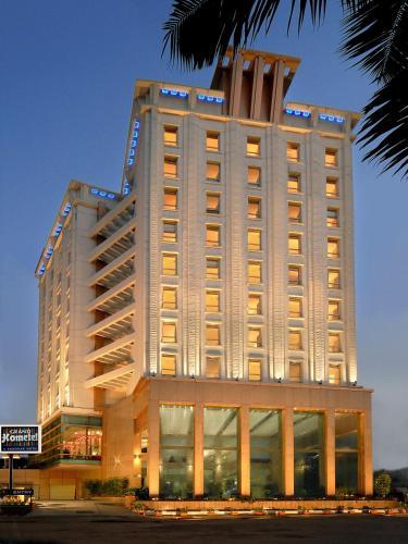 Hotel Sarovar Grand Hometel