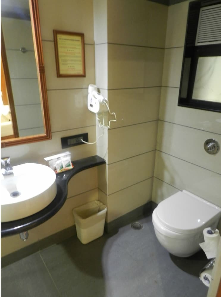 Aparthotel The Emerald - Hotel & Executive Apartments