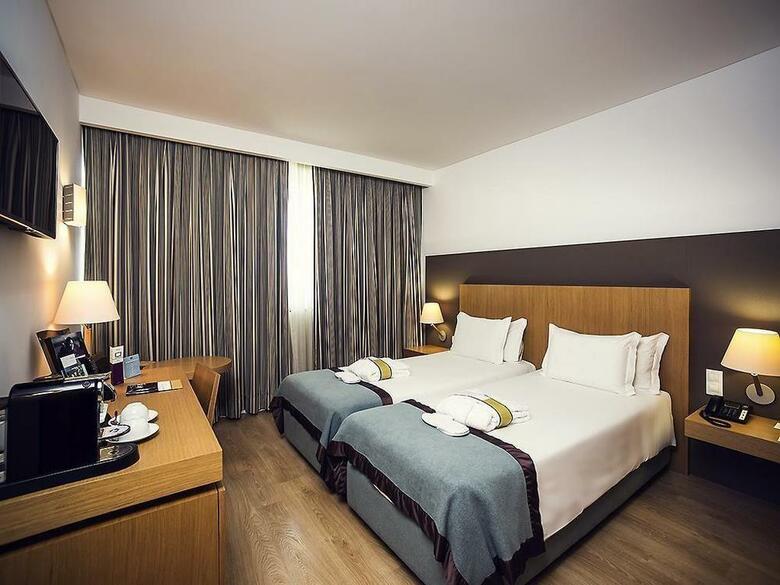 Hotel Mercure Lisboa Almada
