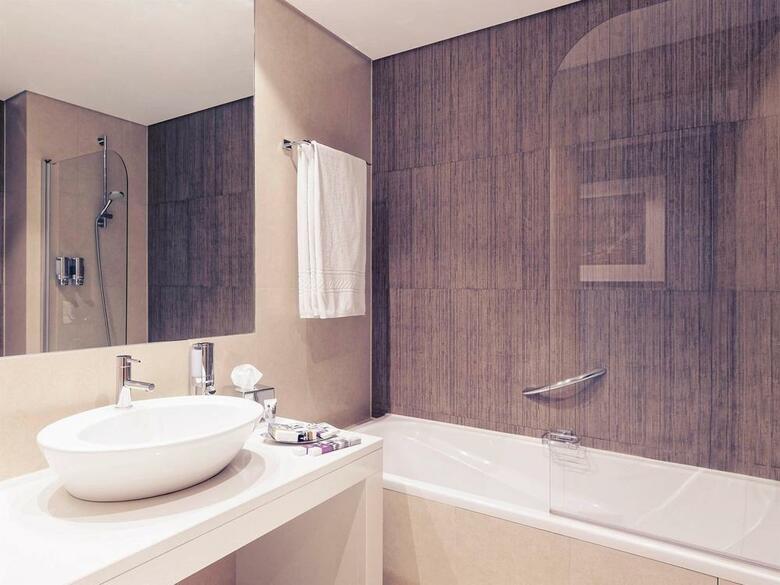 Hotel Mercure Lisboa Almada
