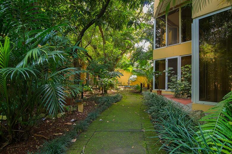 Hotel Apartotel & Suites Villas Del R�o