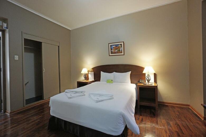 Hotel Suites Larco 656