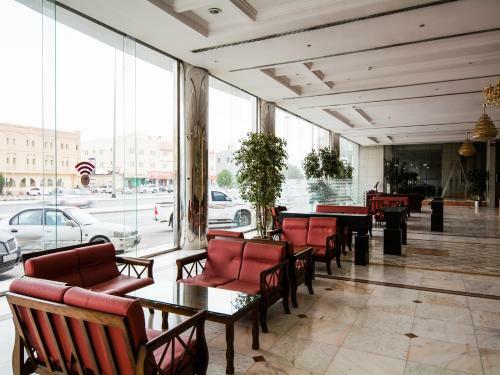 Brzeen Hotel