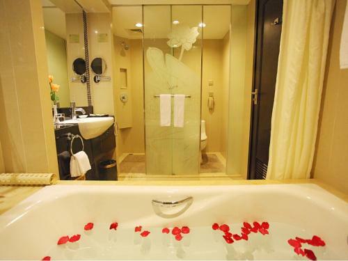 Landmark International Hotel