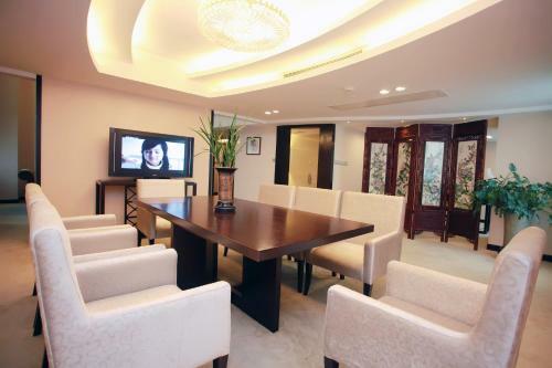 Landmark International Hotel