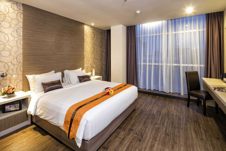 Oria Hotel