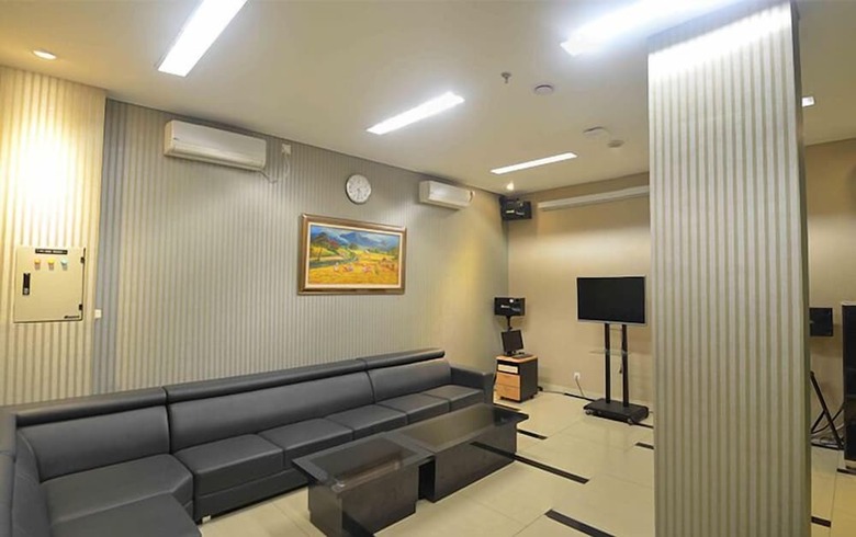World Hotel Jakarta