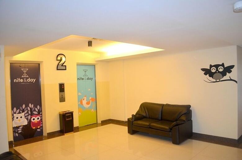 World Hotel Jakarta