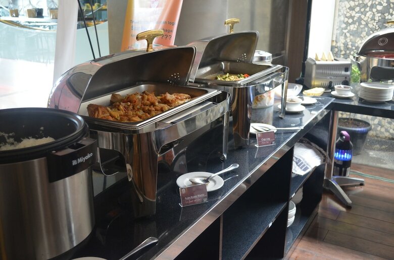 World Hotel Jakarta