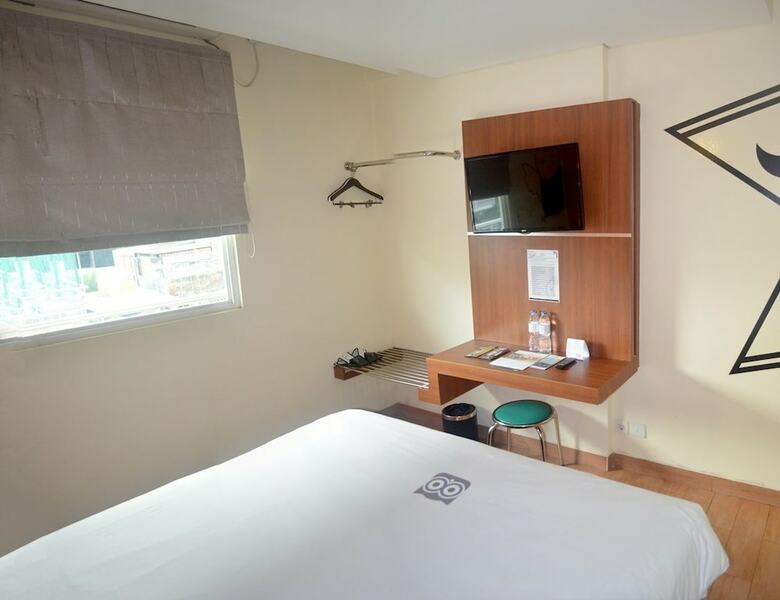 World Hotel Jakarta